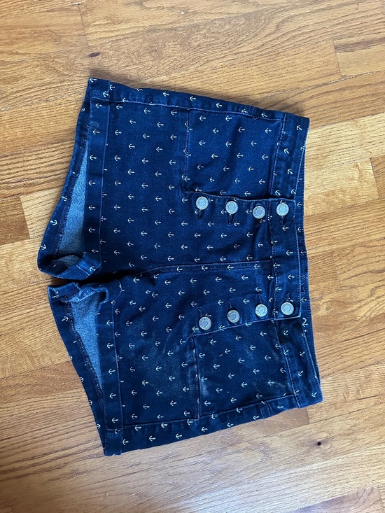 Rue21 Pants - Sailor themed nautical shorts